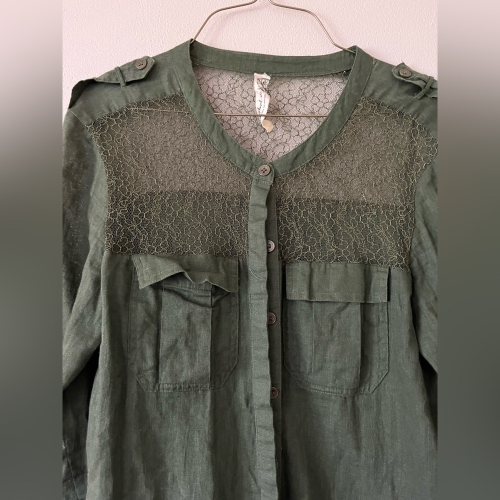 Free People Olive Green Lace Back Women's Top blouse office casual small - Picture 5 of 7